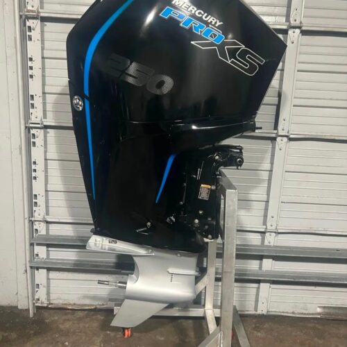 2021 Mercury 250 Pro XS Outboard Motor | 20” Shaft | New Long Block & Lower Unit