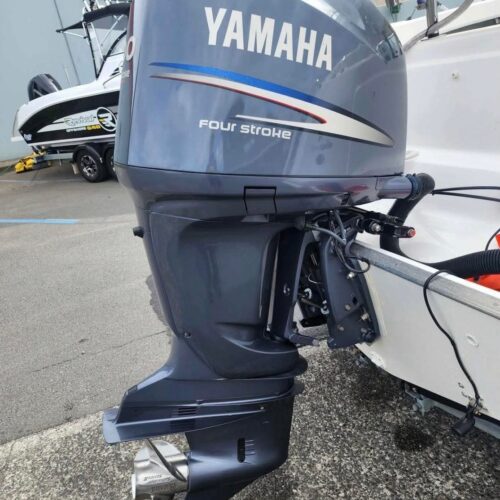 2011 Yamaha 200HP XL Four Stroke Outboard | 646 Hours | One Owner | Full Rigging Kit & Gauges