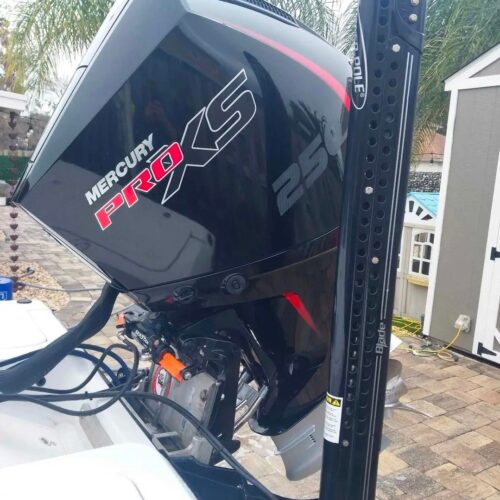 2024 Mercury 250HP Pro XS V8 FourStroke Outboard Motor – 300 Hours – Warranty Included