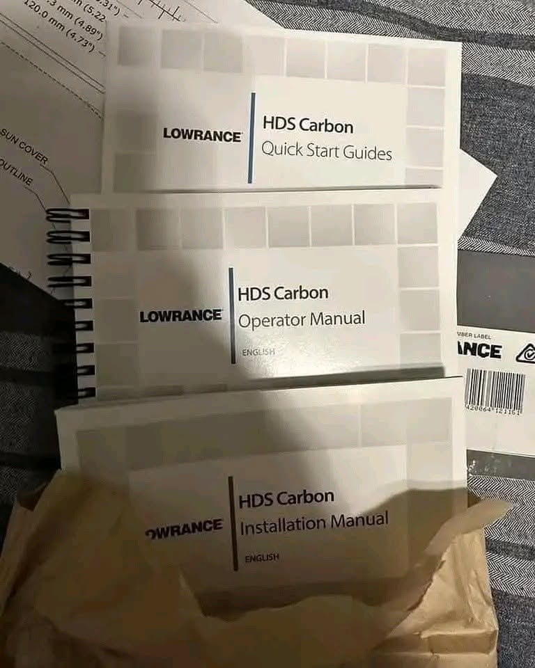 Lowrance HDS-9 Carbon Fishfinder / Chartplotter - Image 7